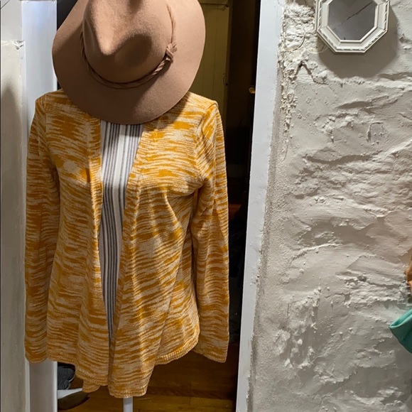 🌟🌟Lucky Brand Cardigan 💥🌟🌟 - Picture 2 of 5